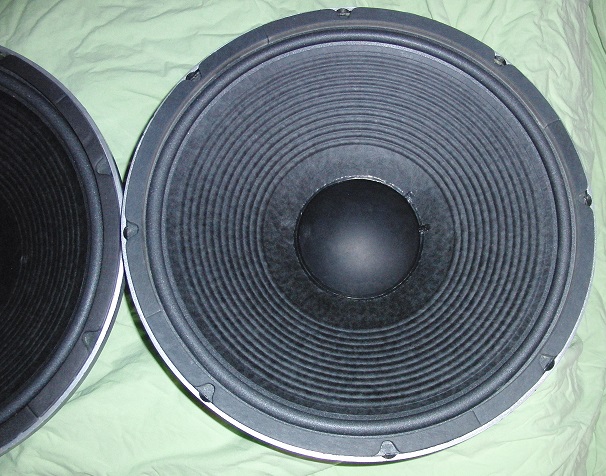 JBL38-3.jpg