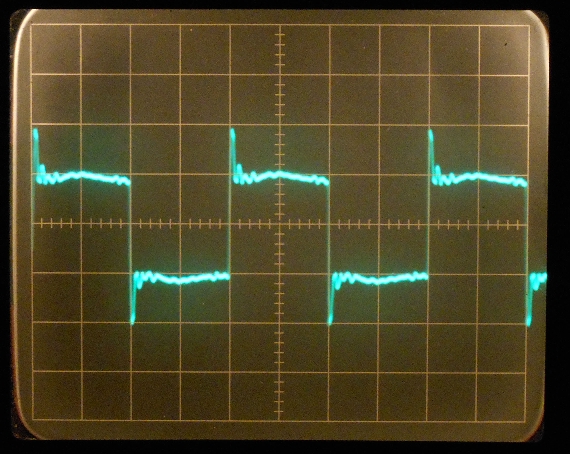 250 Hz électrode perforée trous 2mm.JPG